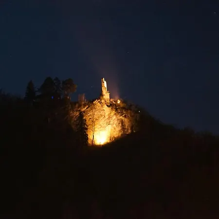 Moselschiefer-traumferienwohnung Am Moselufer By Interhome *
