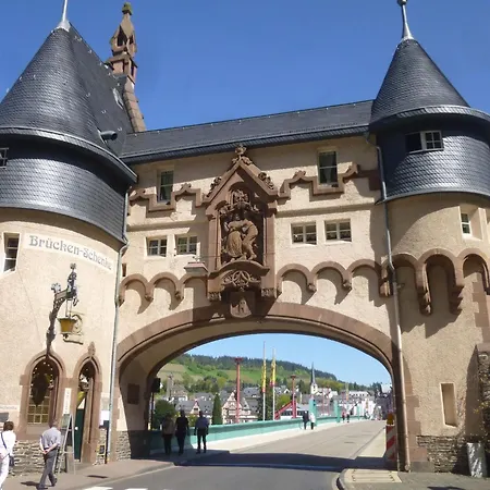 Apartment Moselschiefer-traumferienwohnung Am Moselufer By Interhome