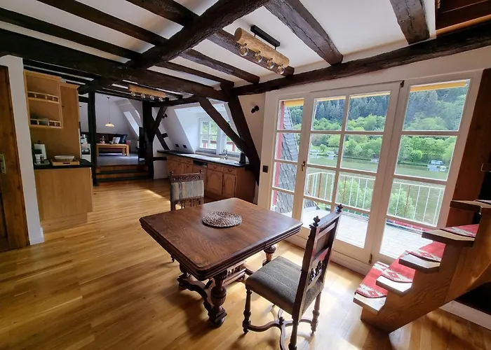 公寓 Moselschiefer-traumferienwohnung Am Moselufer By Interhome *