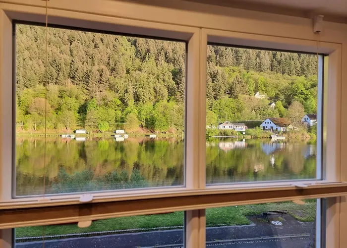 公寓 Moselschiefer-traumferienwohnung Am Moselufer By Interhome