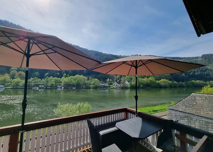 公寓 Moselschiefer-traumferienwohnung Am Moselufer By Interhome *